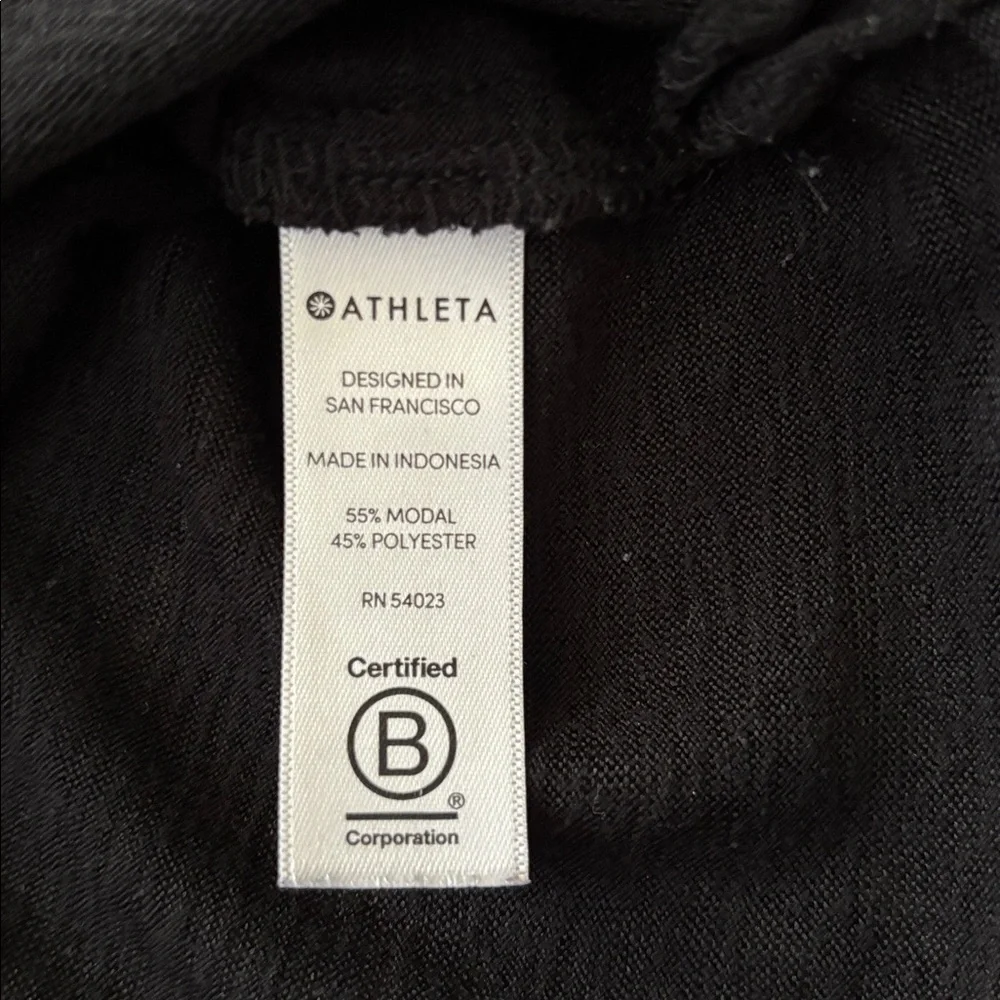 Athleta Black Long Sleeve Breezy Top Size Medium - Picture 9 of 10